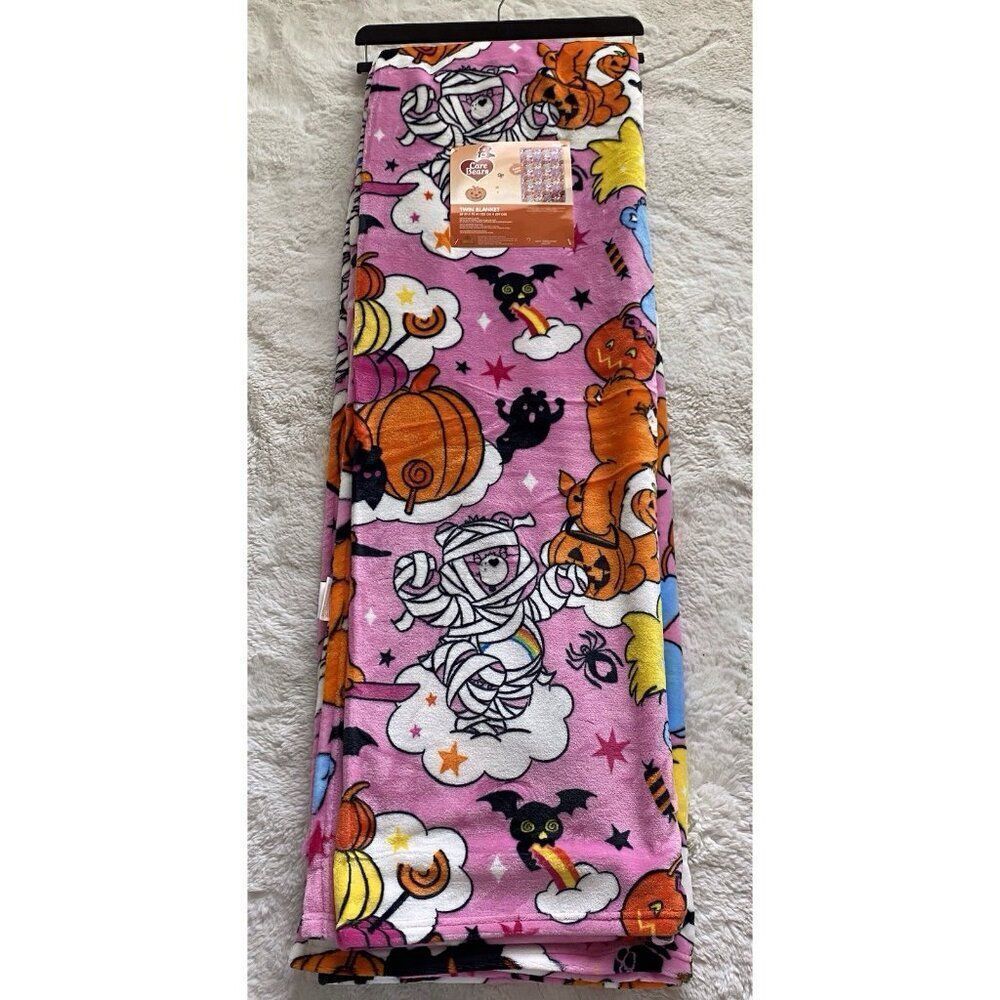 Care‎ Bears Halloween Witch Mummy Pumpkin Pink TWIN SIZE Blanket 60 X 90” NEW